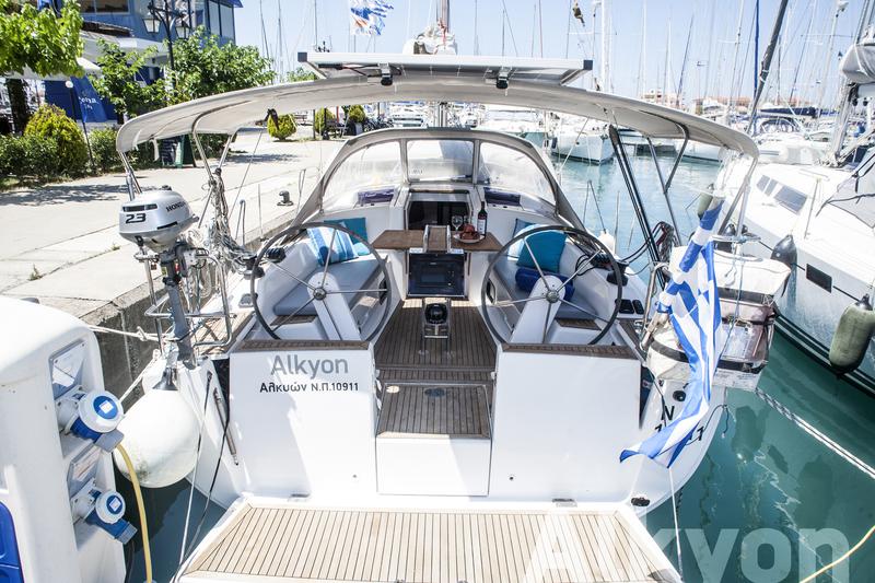 Book yachts online - sailboat - Hanse 345 - Alkion - rent