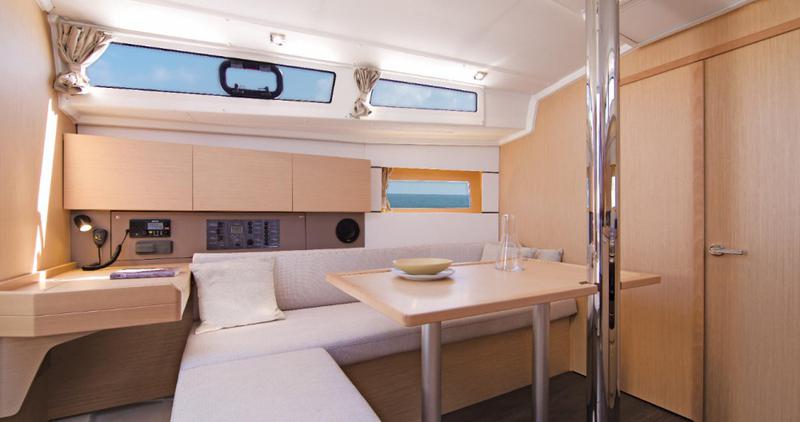Book yachts online - sailboat - Oceanis 38.1 - PHILYRA  - rent