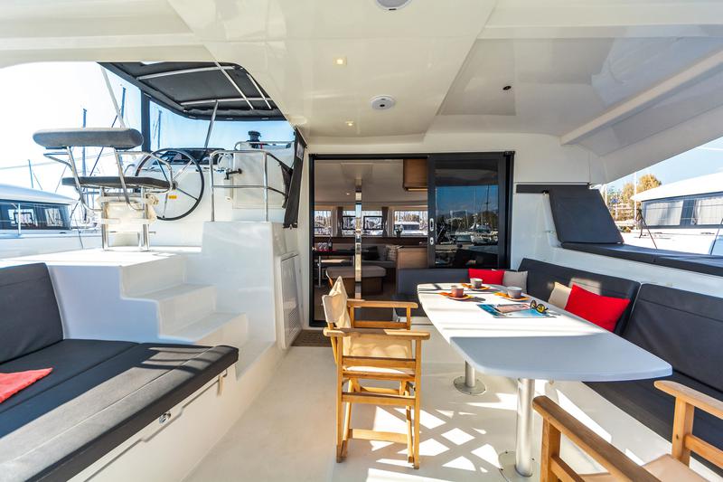 Book yachts online - catamaran - Lagoon 42 A/C &amp; GEN. - ARIA - rent