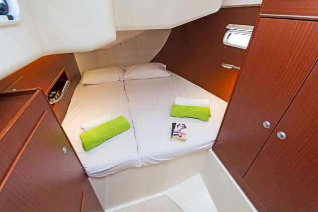 Book yachts online - sailboat - Hanse 455 - CAITLIN OF LORNE - rent