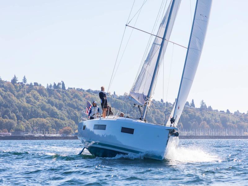 Book yachts online - sailboat - Sun Odyssey 440 - MIKE CHARLIE - rent