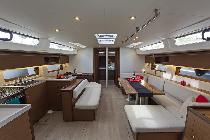 Book yachts online - sailboat - Oceanis 51.1 (5+1 cab) A/C &amp; GEN - FREYJA - rent