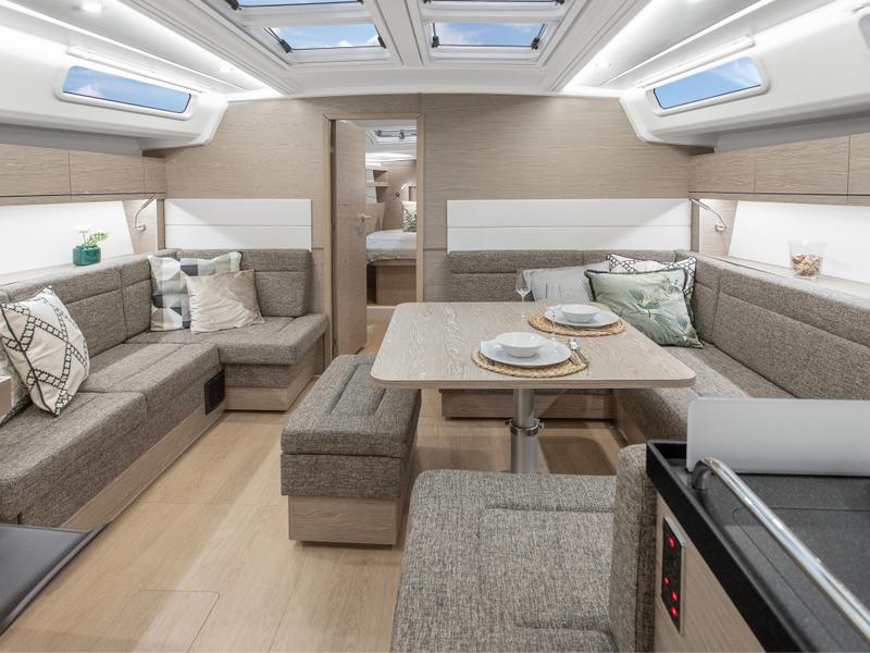 Book yachts online - sailboat - Hanse 458 - Triton - rent
