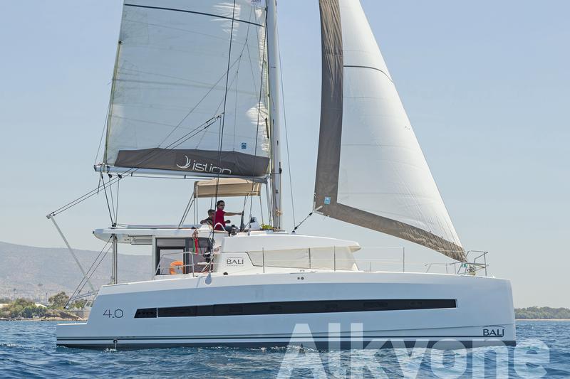 Book yachts online - catamaran - Bali 4.0 - Alkyone - rent