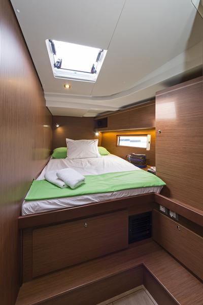 Book yachts online - sailboat - Oceanis 51.1 (5+1 cab) A/C &amp; GEN - CUBA LIBRE - rent
