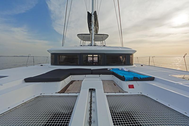 Book yachts online - catamaran - Lagoon 50 A/C &amp; GEN &amp; WM - HAPPY FEET (ONLY SKIPPERED) - rent