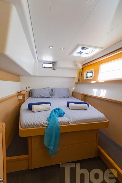 Book yachts online - catamaran - Lagoon 450 Fly A/C &amp; GEN - Thoe - rent