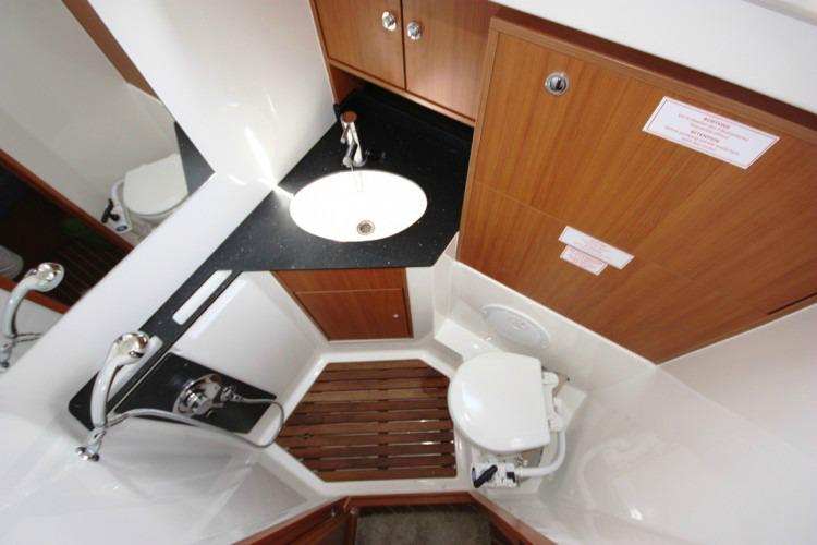 Book yachts online - sailboat - Bavaria Cruiser 45 - Johnny - rent