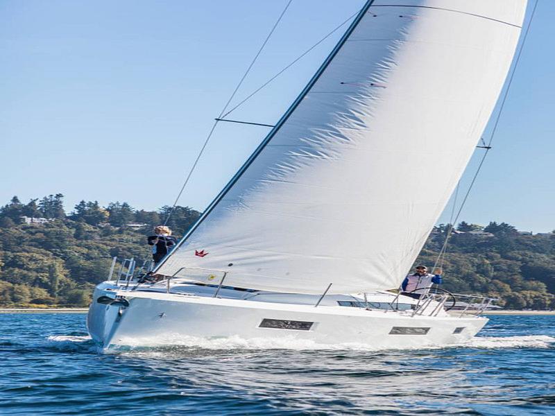 Book yachts online - sailboat - Sun Odyssey 440 - Jolly Roger - rent