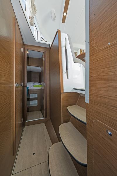 Book yachts online - catamaran - Lagoon 380 - ELEVEN - rent