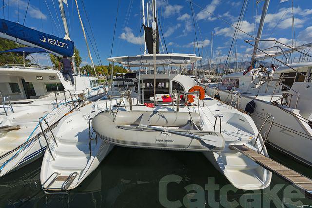Book yachts online - catamaran - Lagoon 380 S2 - Catcake - rent