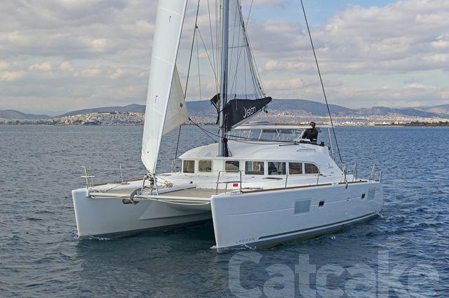 Book yachts online - catamaran - Lagoon 380 S2 - Catcake - rent