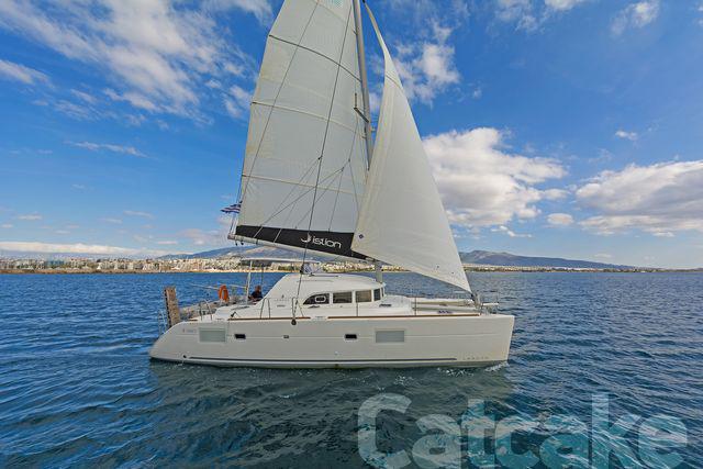 Book yachts online - catamaran - Lagoon 380 S2 - Catcake - rent