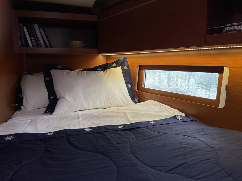 Book yachts online - sailboat - Oceanis 46.1 - Precious L A/C-GEN-SOLAR-ELEC.WC - rent