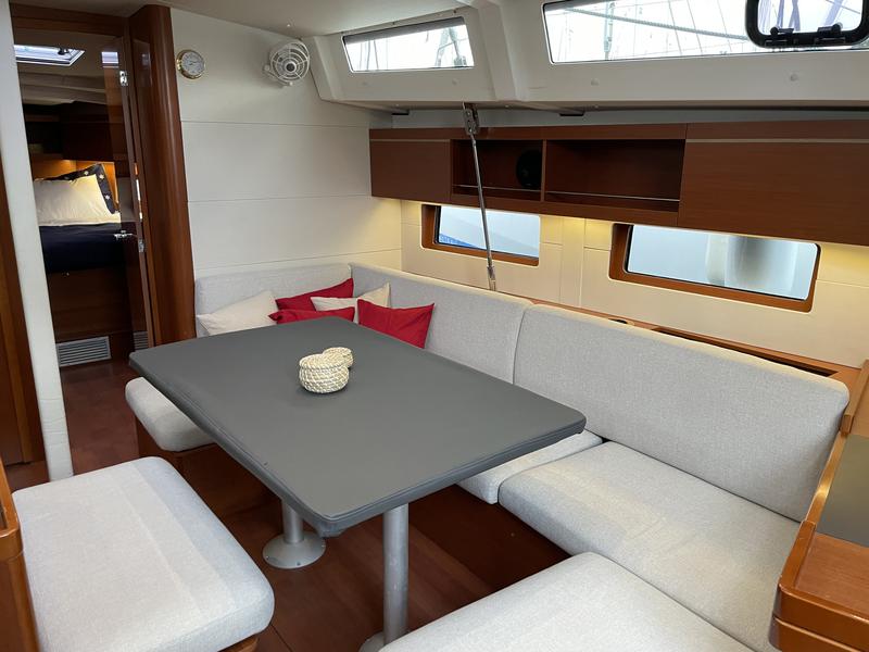 Book yachts online - sailboat - Oceanis 46.1 - Precious L A/C-GEN-SOLAR-ELEC.WC - rent