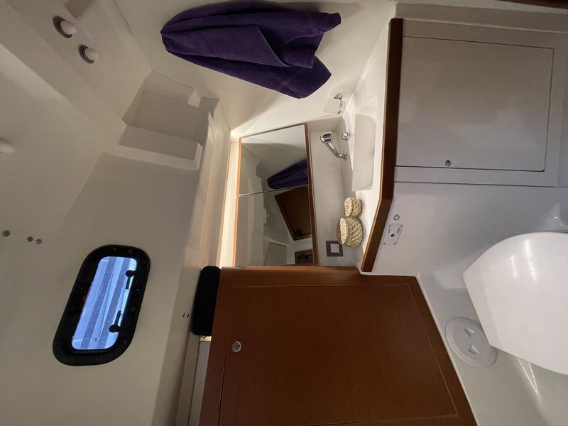 Book yachts online - sailboat - Oceanis 46.1 - Precious L A/C-GEN-SOLAR-ELEC.WC - rent