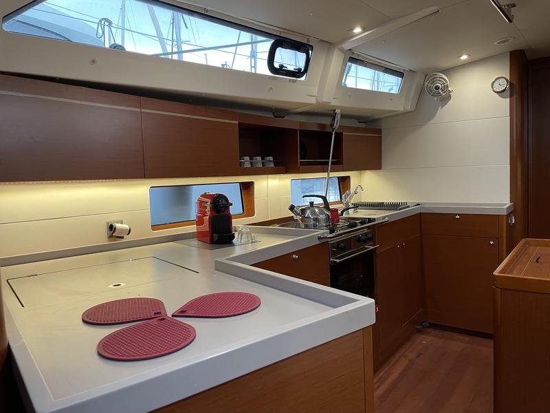 Book yachts online - sailboat - Oceanis 46.1 - Precious L A/C-GEN-SOLAR-ELEC.WC - rent