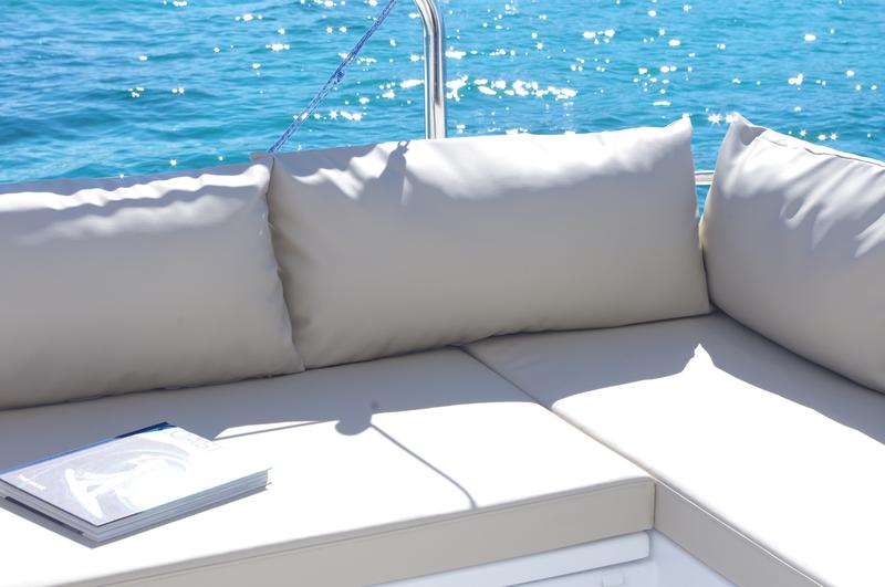 Book yachts online - catamaran - Bali 4.3 - Hogwarts - rent