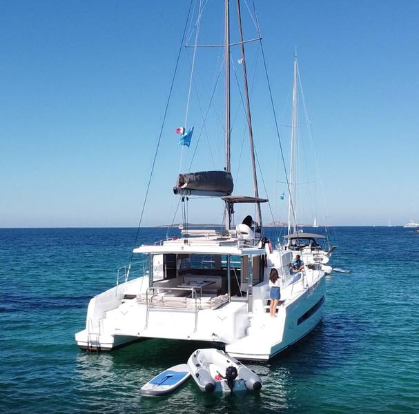 Book yachts online - catamaran - Bali 4.3 - Hogwarts - rent