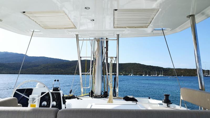 Book yachts online - catamaran - Bali 4.6 - Grampus - rent