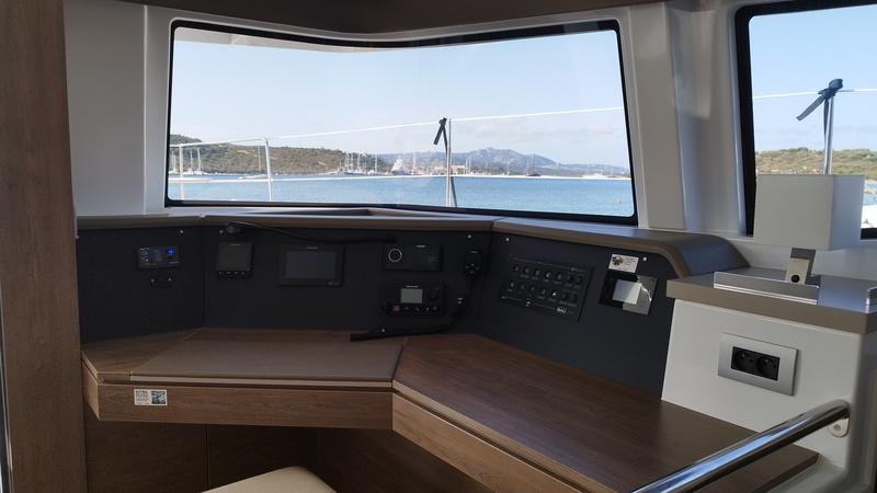 Book yachts online - catamaran - Bali 4.6 - Grampus - rent