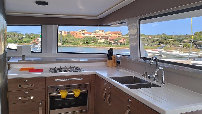 Book yachts online - catamaran - Bali 4.4 - Stenella - rent