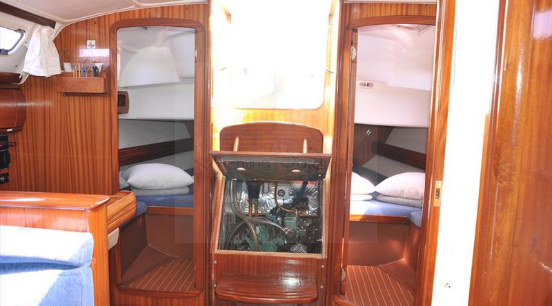 Book yachts online - sailboat - Bavaria 38 - Tommy  - rent