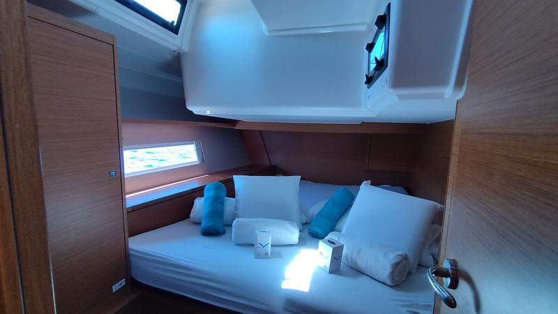 Book yachts online - sailboat - Dufour 470 - Weasley - rent