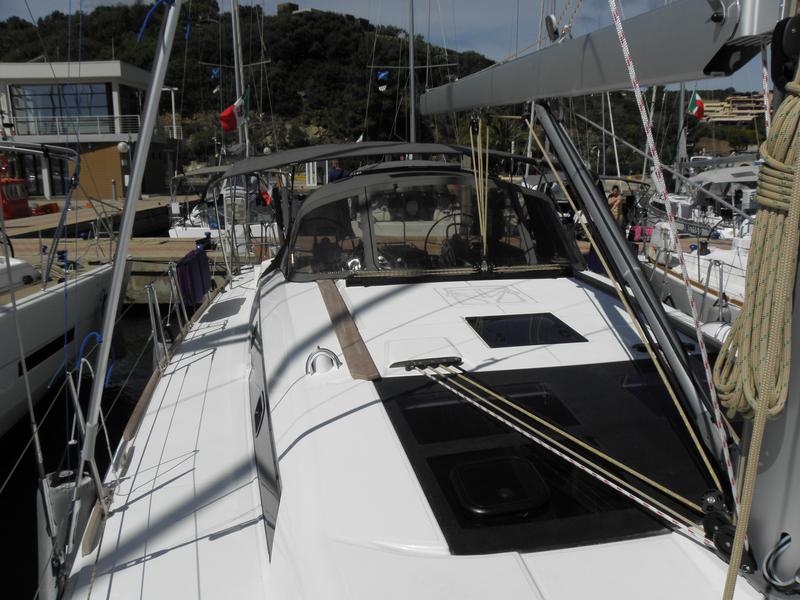 Book yachts online - sailboat - Dufour 460 Grand Large 5Cab - Abraxan - rent