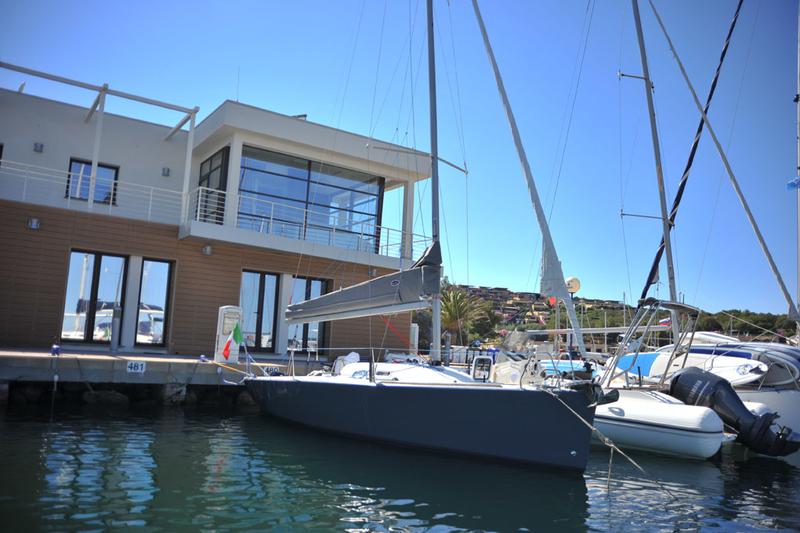 Book yachts online - sailboat - Beneteau 25 Platu - Athos - rent