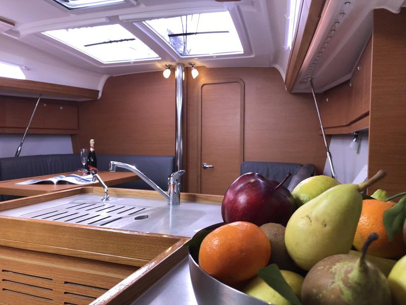 Book yachts online - sailboat - Dufour 412 Grand large - Pamoja - rent