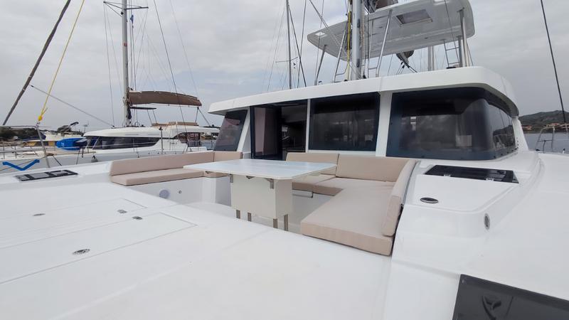 Book yachts online - catamaran - Bali 4.8 - Physeter - rent