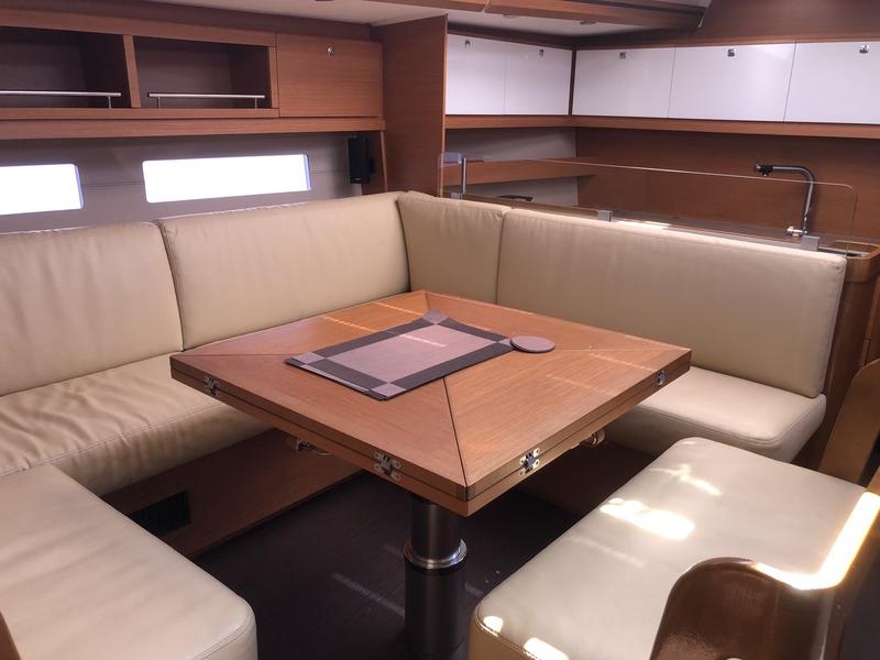 Book yachts online - sailboat - Dufour 56 Exclusive 2021 - Silente - rent
