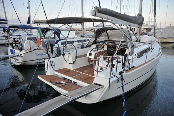 Book yachts online - sailboat - Dufour 350 Grand Large - Mirtilla - rent