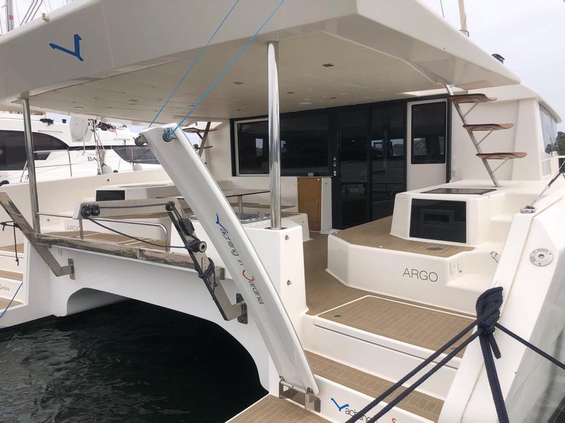 Book yachts online - catamaran - Dufour Catamaran 48 - Argo - rent