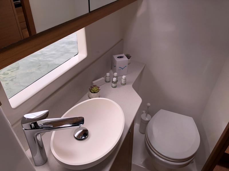 Book yachts online - catamaran - Dufour Catamaran 48 - Argo - rent