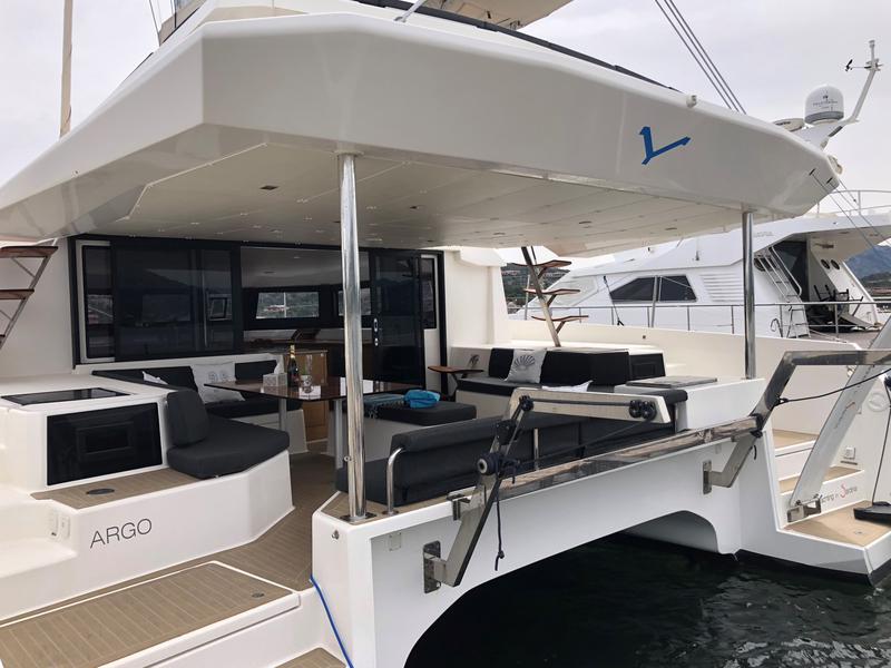 Book yachts online - catamaran - Dufour Catamaran 48 - Argo - rent