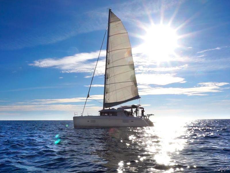 Book yachts online - catamaran - Lagoon 421 - Nirvana AC Watermaker Gen + elegant pack refit 2022 - rent