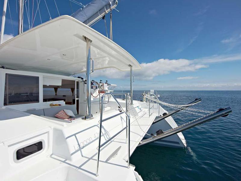 Book yachts online - catamaran - Lagoon 421 - Nirvana AC Watermaker Gen + elegant pack refit 2022 - rent
