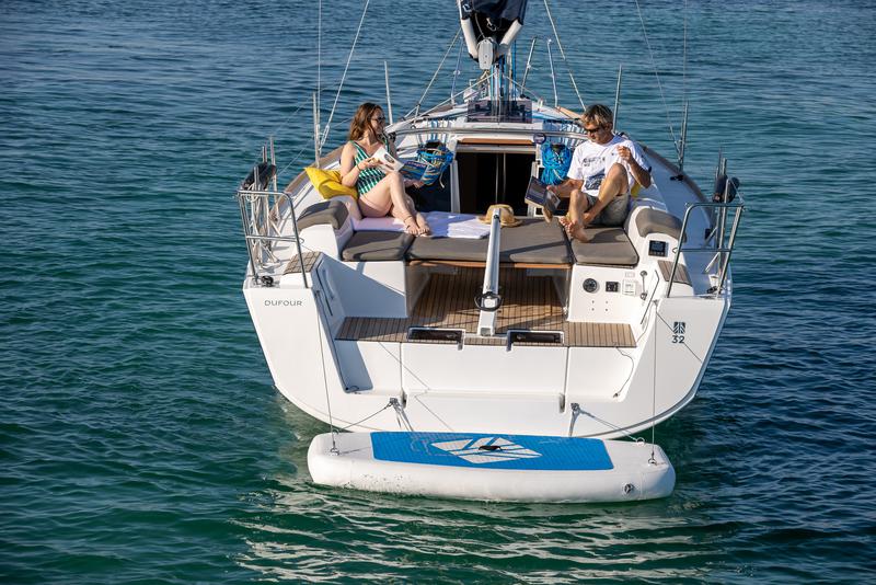 Book yachts online - sailboat - Dufour 32 - NEW 2023 - rent