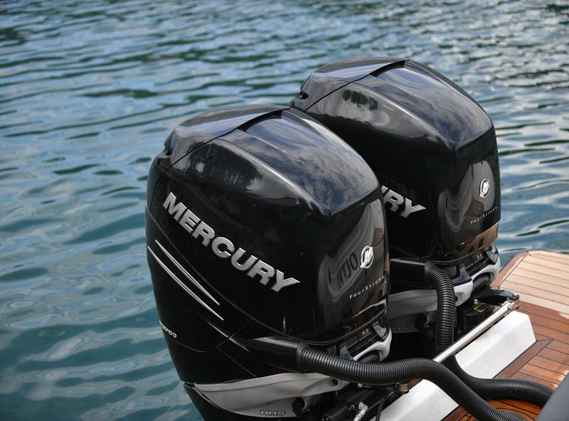 Book yachts online - motorboat - Sacs Strider 11 - Oltre - rent