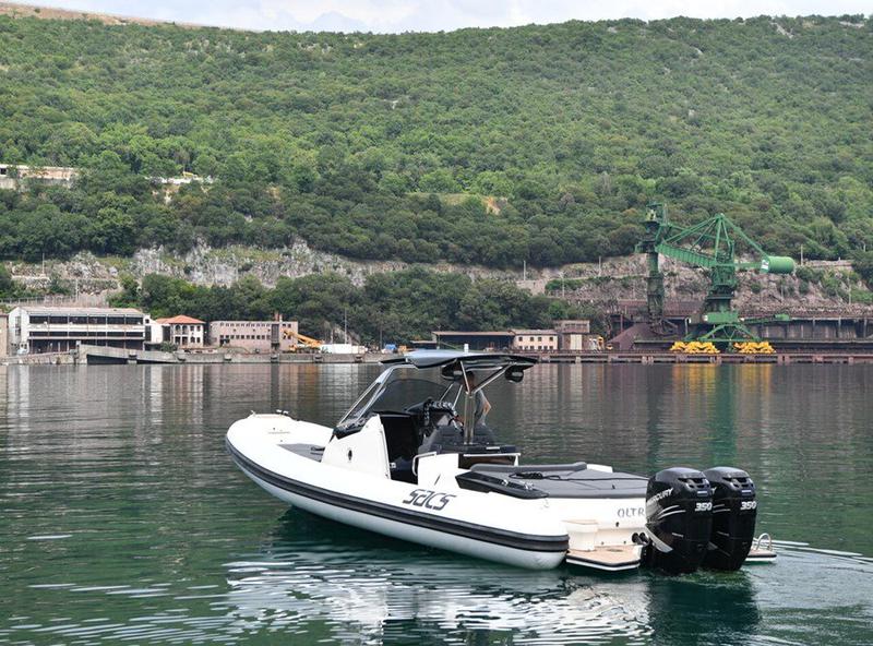 Book yachts online - motorboat - Sacs Strider 11 - Oltre - rent