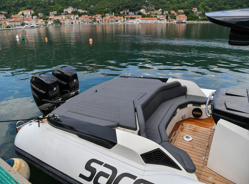 Book yachts online - motorboat - Sacs Strider 11 - Oltre - rent