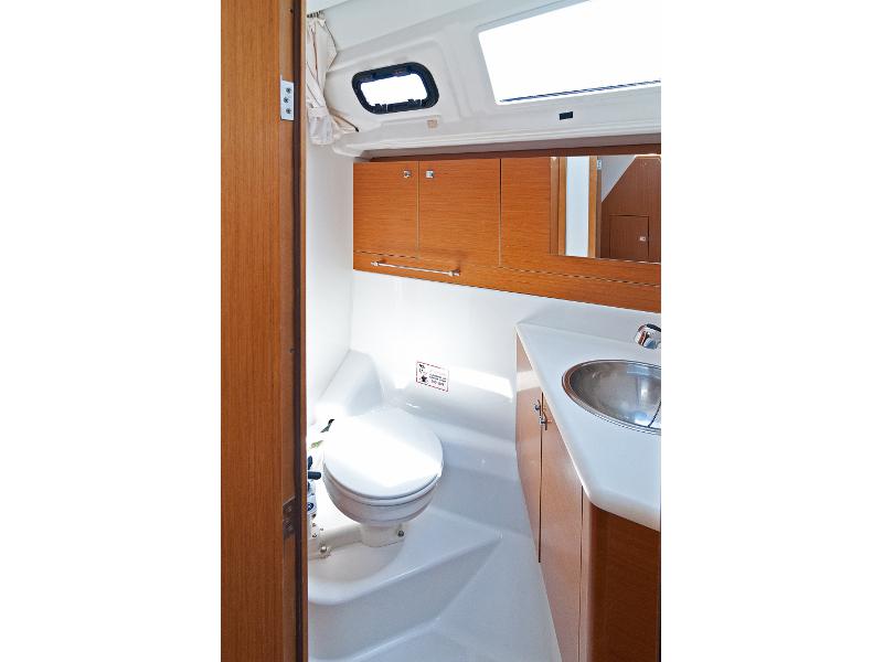 Book yachts online - sailboat - Sun Odyssey 509 - Aqua Kiss  - rent