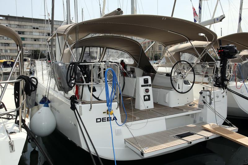 Book yachts online - sailboat - Sun Odyssey 410 - Deba - rent