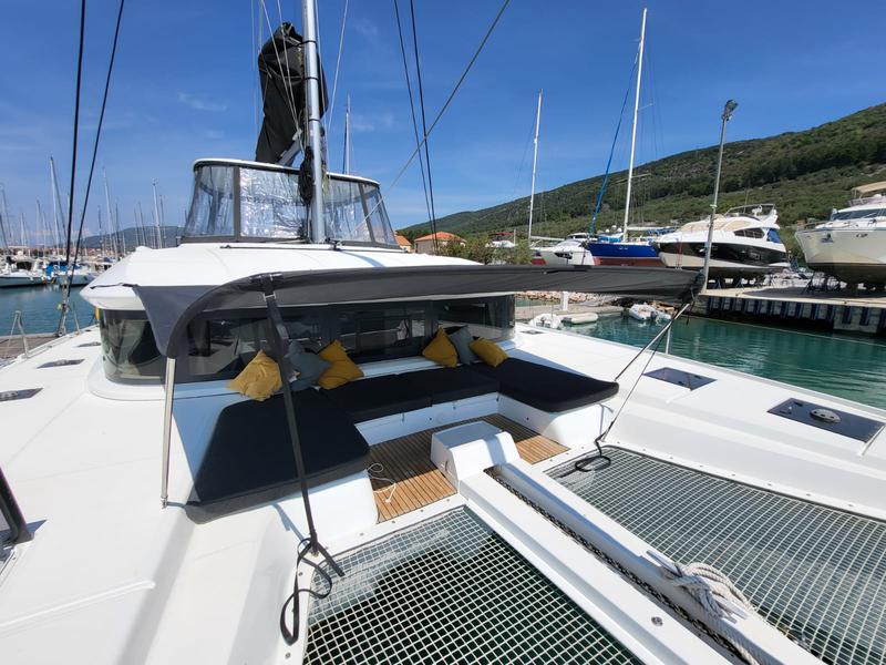 Book yachts online - catamaran - Lagoon 50 - Princess Claire - rent