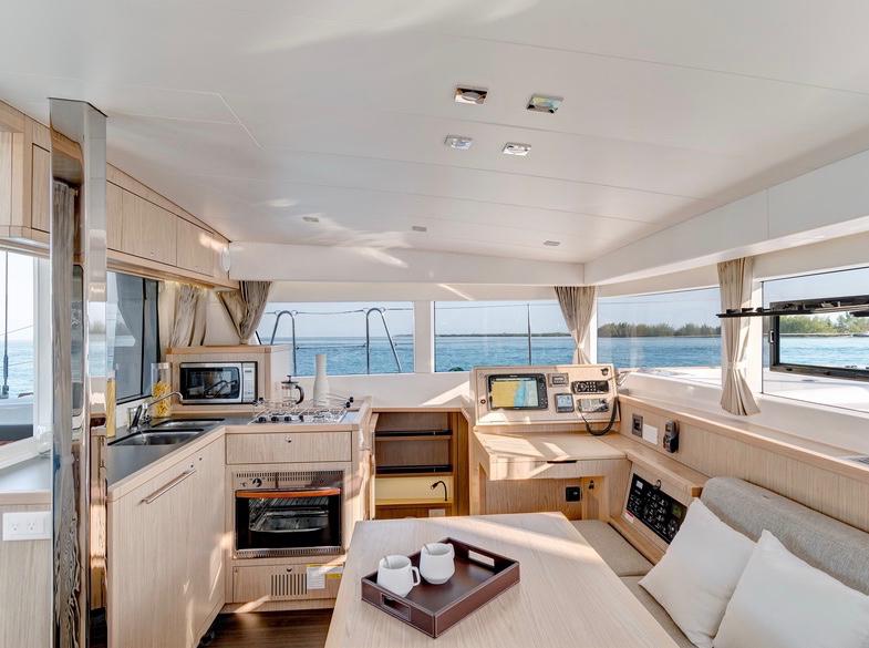 Book yachts online - catamaran - Lagoon 39 - Bakus - rent