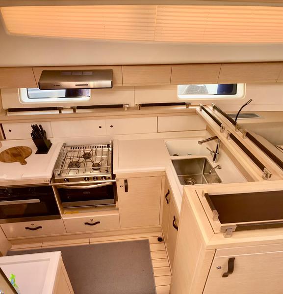 Book yachts online - sailboat - Jeanneau 64 - Nada III - rent