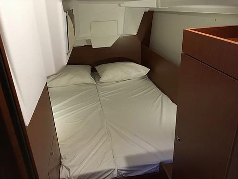 Book yachts online - sailboat - Oceanis 35 - Vendy - rent