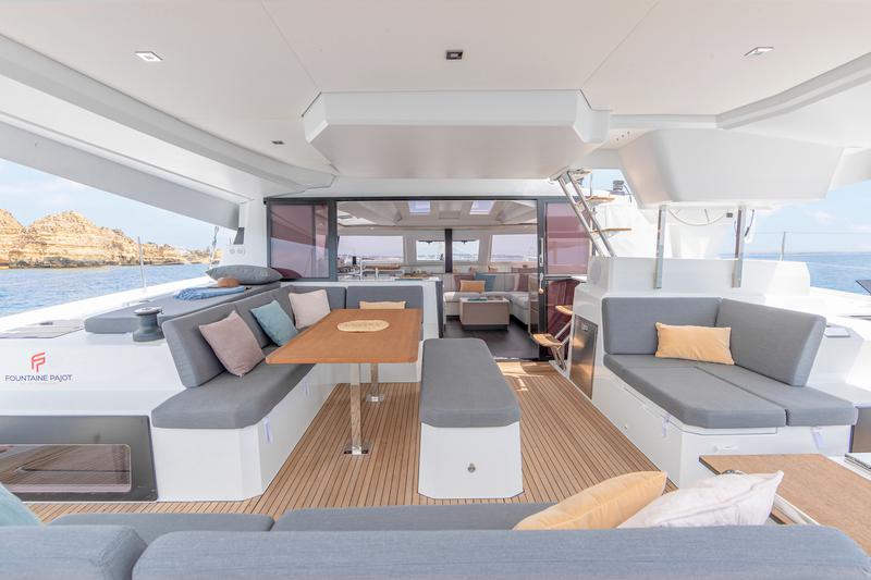 Book yachts online - catamaran - Elba 45 - Santa Maria - rent